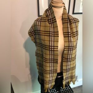 Vintage Burberry Nova check Lambs wool scarf